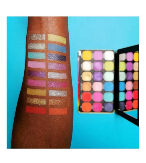 Revolution - Paleta de Sombras Forever Flawless - We Are Love - Imagen 4